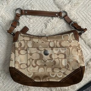 Coach Signature Optic Shoulder Bag (Brown)